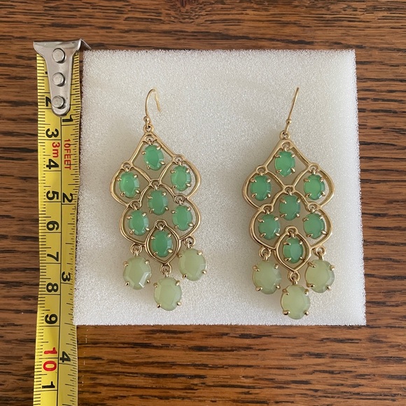📦 🚚 EVERYTHING MUST GO! NWOT Stella & Dot Hannah Chandelier Earrings - Picture 2 of 2